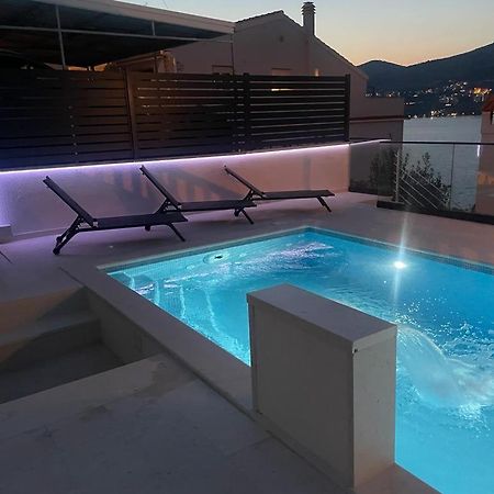 Lavanda Residence With Heated Pool Trogir Split Donji Okrug  エクステリア 写真