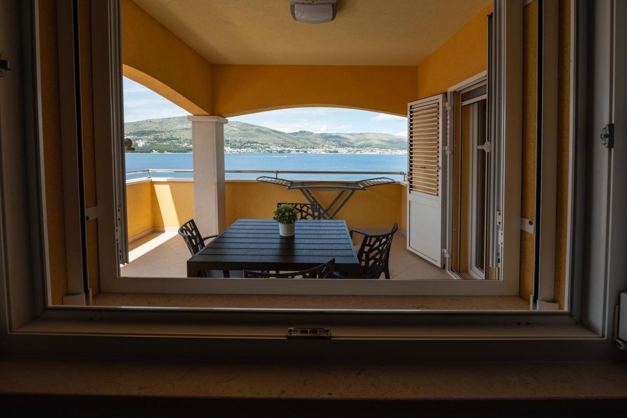 Lavanda Residence With Heated Pool Trogir Split Donji Okrug  エクステリア 写真