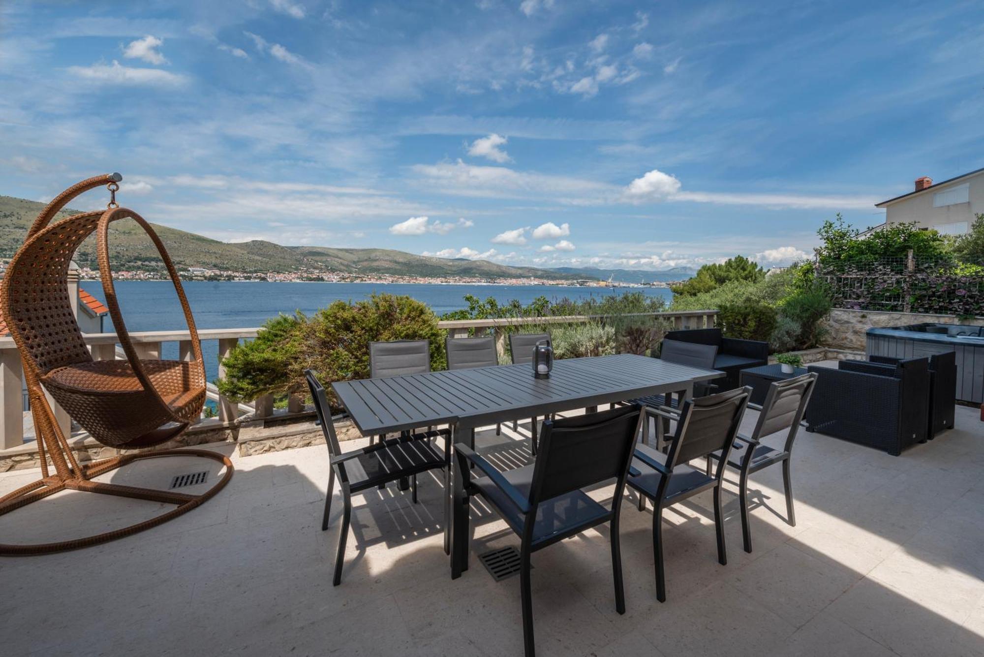 Lavanda Residence With Heated Pool Trogir Split Donji Okrug  エクステリア 写真