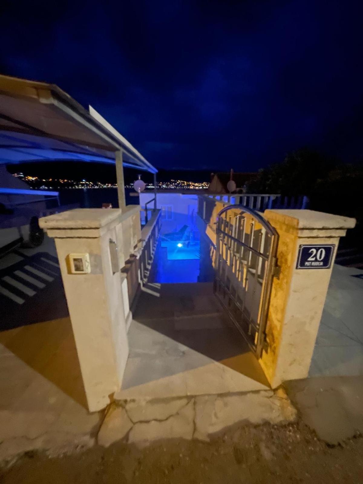 Lavanda Residence With Heated Pool Trogir Split Donji Okrug  エクステリア 写真